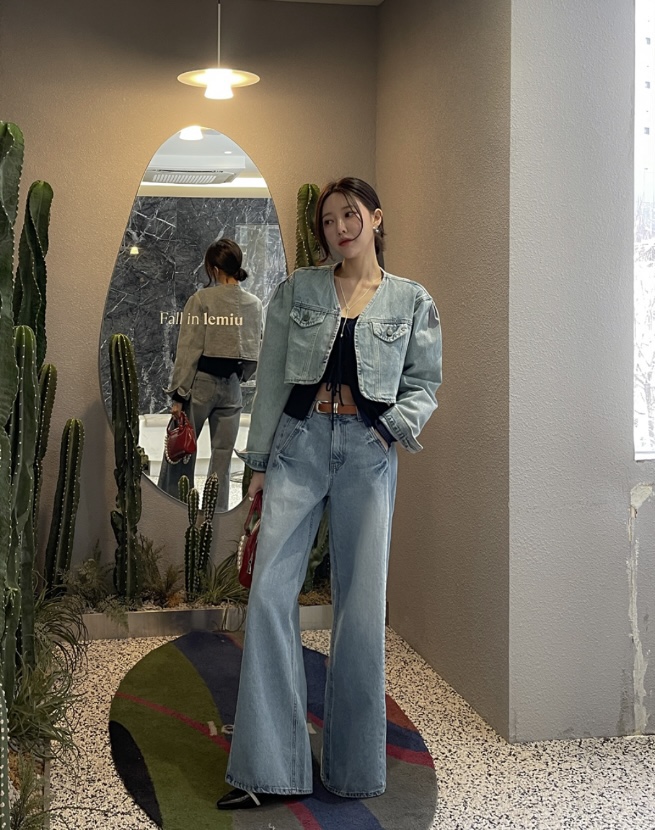 LEA韓國直郵東大門實拍女裝新款熱賣真品人氣時尚職業牛仔褲이향牛仔褲