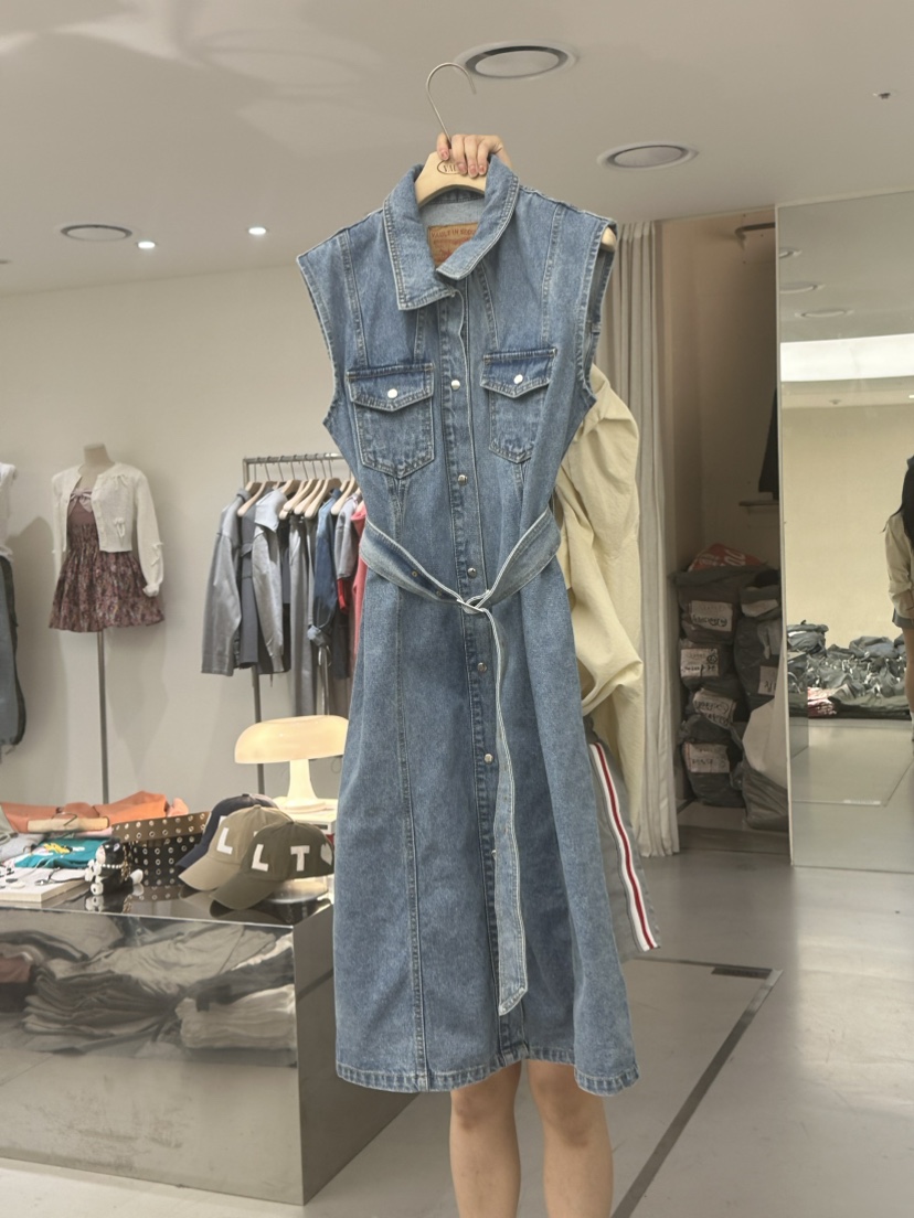 VAULT韓國直郵東大門實拍女裝新品人氣推薦真品連衣裙含腰帶VAULT連衣裙