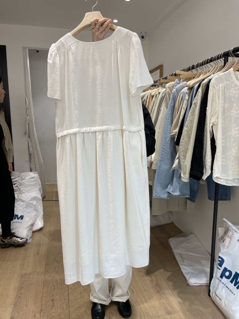 VENIR直郵韓國代購女裝新款休閑真品推薦時尚熱賣職業連衣裙VENIR-a連衣裙