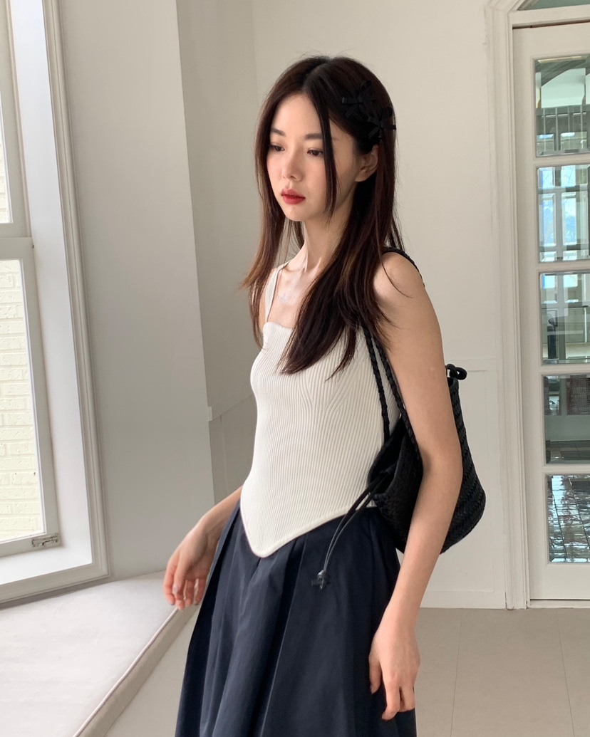 ALMOND PEPE韓國直郵東大門代購女裝新品職業人氣吊帶背心ALMOND PEPE吊帶/背心