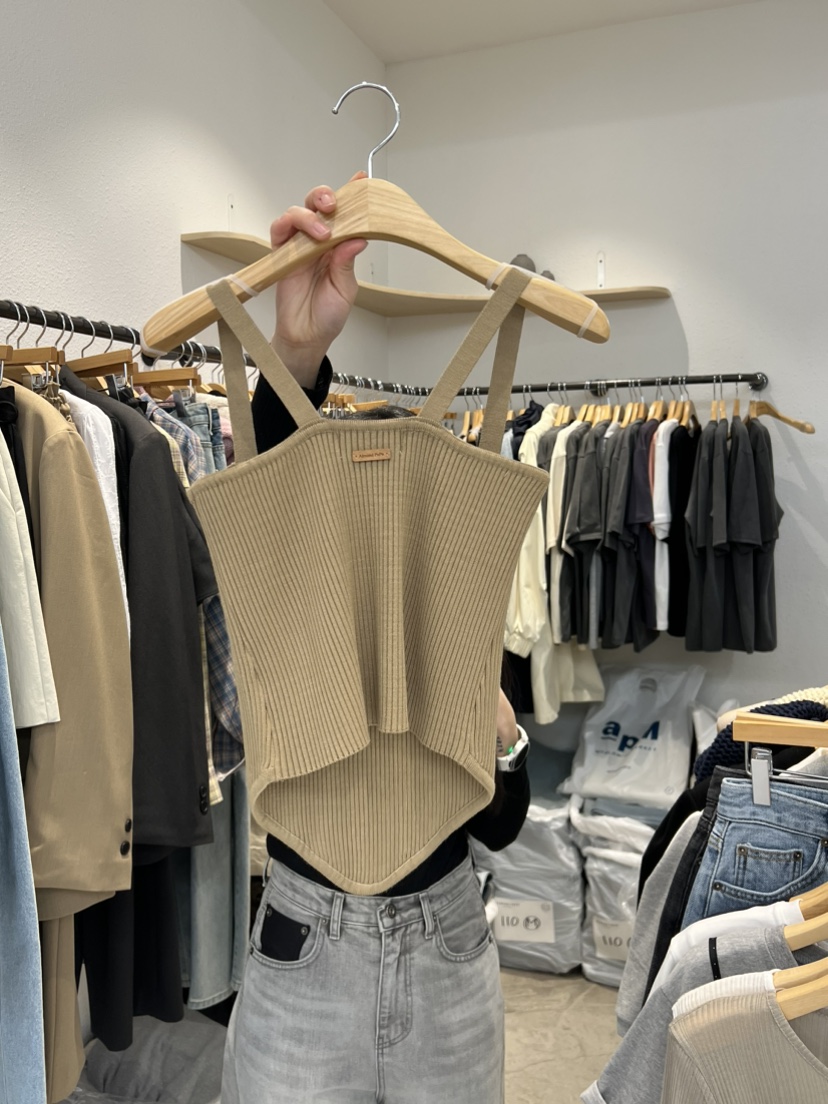 ALMOND PEPE韓國直郵東大門代購女裝新品職業人氣吊帶背心ALMOND PEPE吊帶/背心