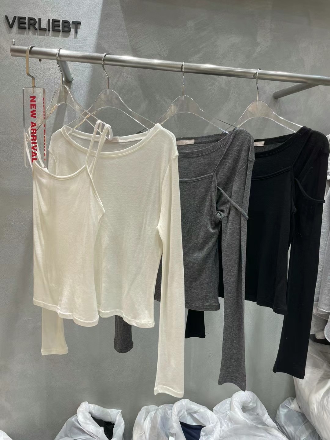 VERLIEBT韓國直郵東大門實拍女裝新品推薦休閑熱賣時尚長袖T恤VERLIEBT長袖T恤