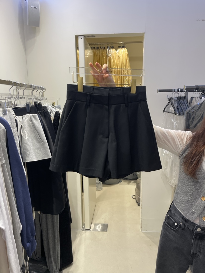 OUTFIT直郵韓國代購女裝新款職業24春夏真品熱賣休閑短褲OUTFIT短褲圖色1