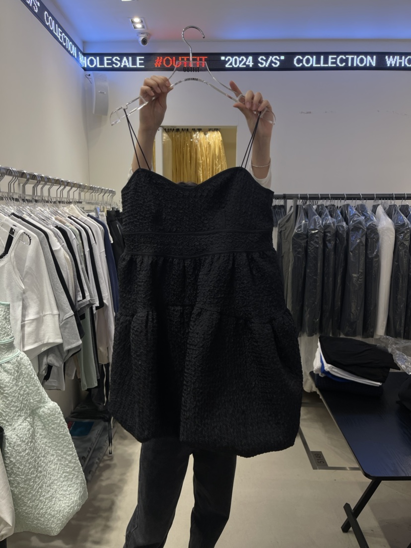 OUTFIT韓國直郵東大門實拍女裝新品人氣熱賣休閑24春夏連衣裙OUTFIT連衣裙