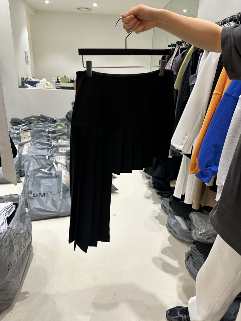 BES韓國直郵東大門代購女裝新款24春夏真品休閑人氣時尚短裙BES短裙圖色2