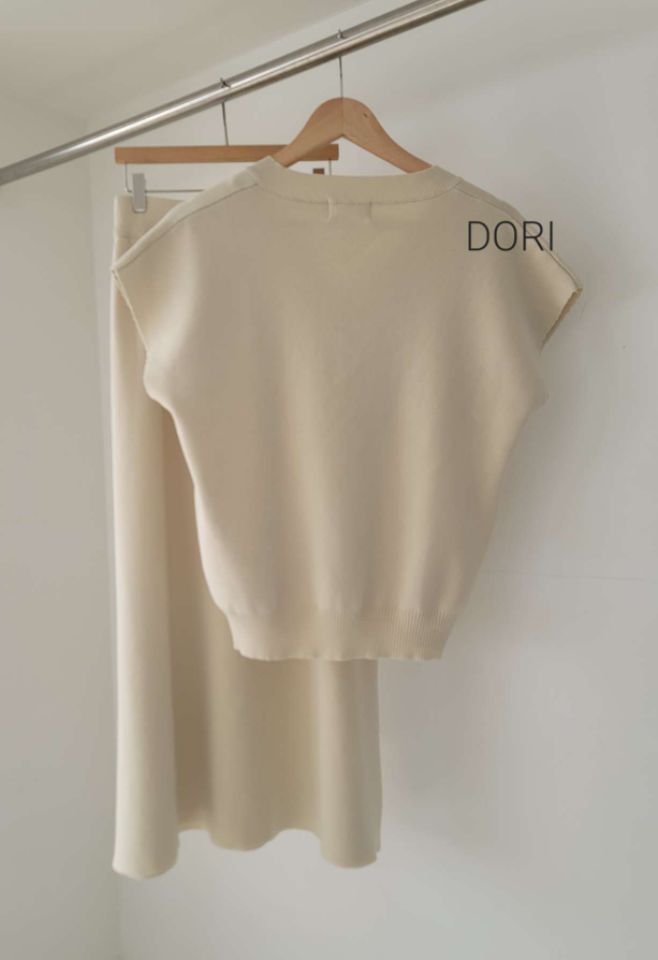 DORI韓國直郵女裝新品24春夏休閑職業真品時尚推薦人氣套裝OURR套裝