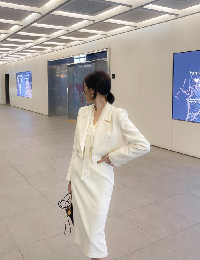 LEA直郵韓國代購女裝新款熱賣職業人氣24春夏真品時尚套裝이향套裝