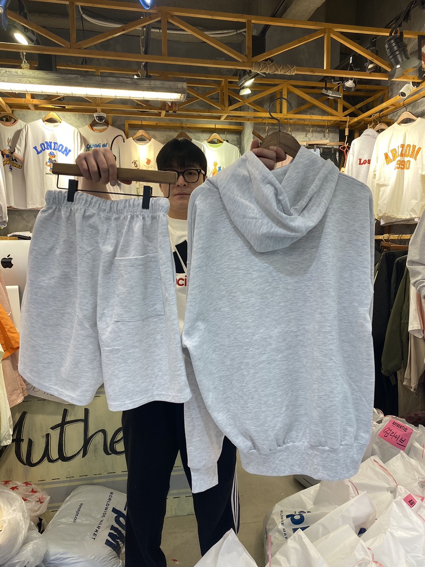 AUTHENTIC-男裝韓國直郵女裝新品職業推薦真品熱賣男士套裝AUTHENTIC-男裝男士套裝