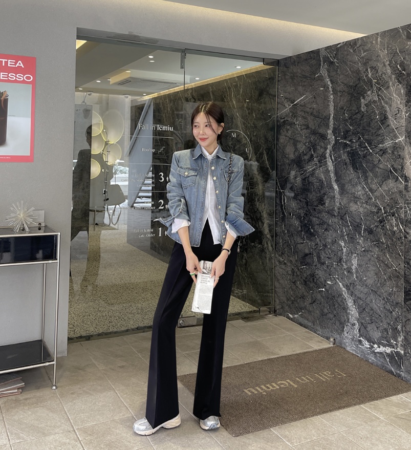 LEA韓國直郵女裝新品推薦真品時尚人氣24春夏職業襯衫蕾絲衫이향襯衫/蕾絲衫