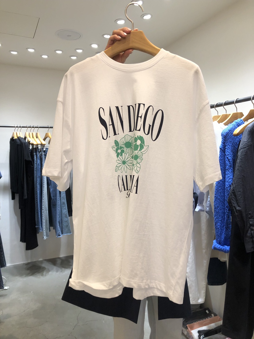 VINEYARD韓國直郵東大門實拍女裝新款休閑時尚職業真品熱賣T恤ANDTERRACET恤