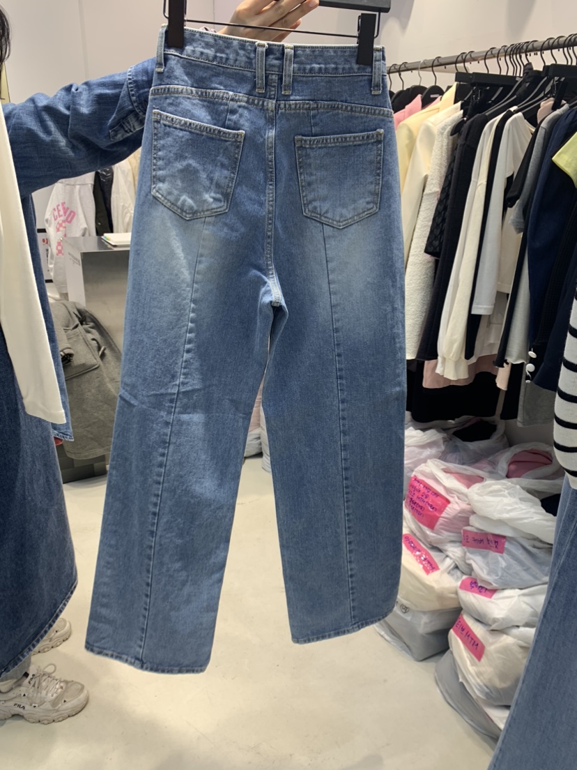 SINGLE LADY韓國直郵女裝新品人氣24春夏熱賣牛仔褲褶皺WASHBLUE牛仔褲