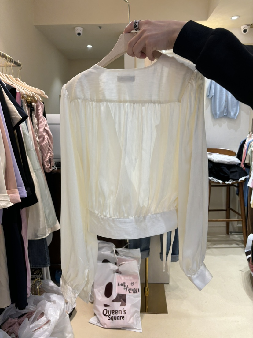 LUMIERE韓國直郵東大門實拍女裝新品休閑真品推薦襯衫蕾絲衫LUMIERE襯衫/蕾絲衫