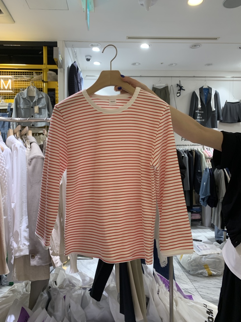 YIKHO STYLE直郵韓國代購女裝新款推薦人氣熱賣職業長袖T恤YIKHO STYLE長袖T恤圖色2