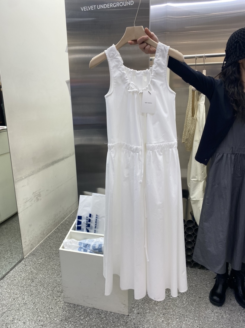 VELVET UNDERGROUND韓國直郵東大門實拍女裝新款真品連衣裙VELVET UNDERGROUND連衣裙