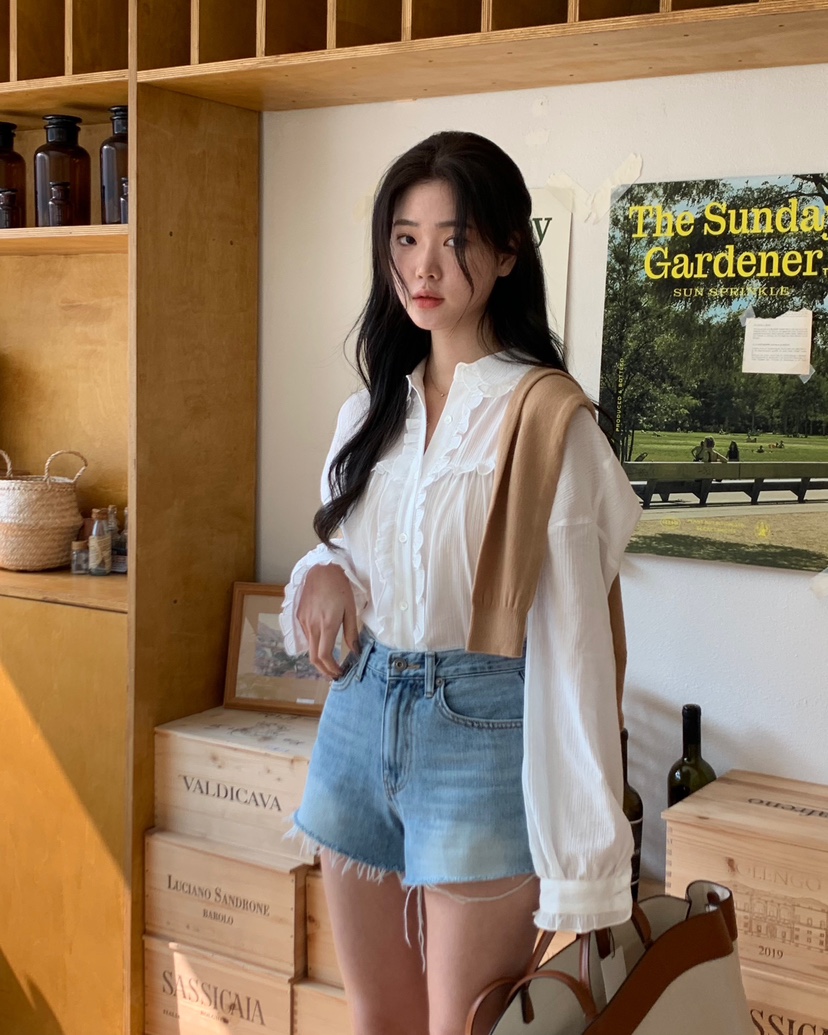ALMOND PEPE韓國直郵東大門代購女裝新款熱賣職業襯衫蕾絲衫ALMOND PEPE襯衫/蕾絲衫