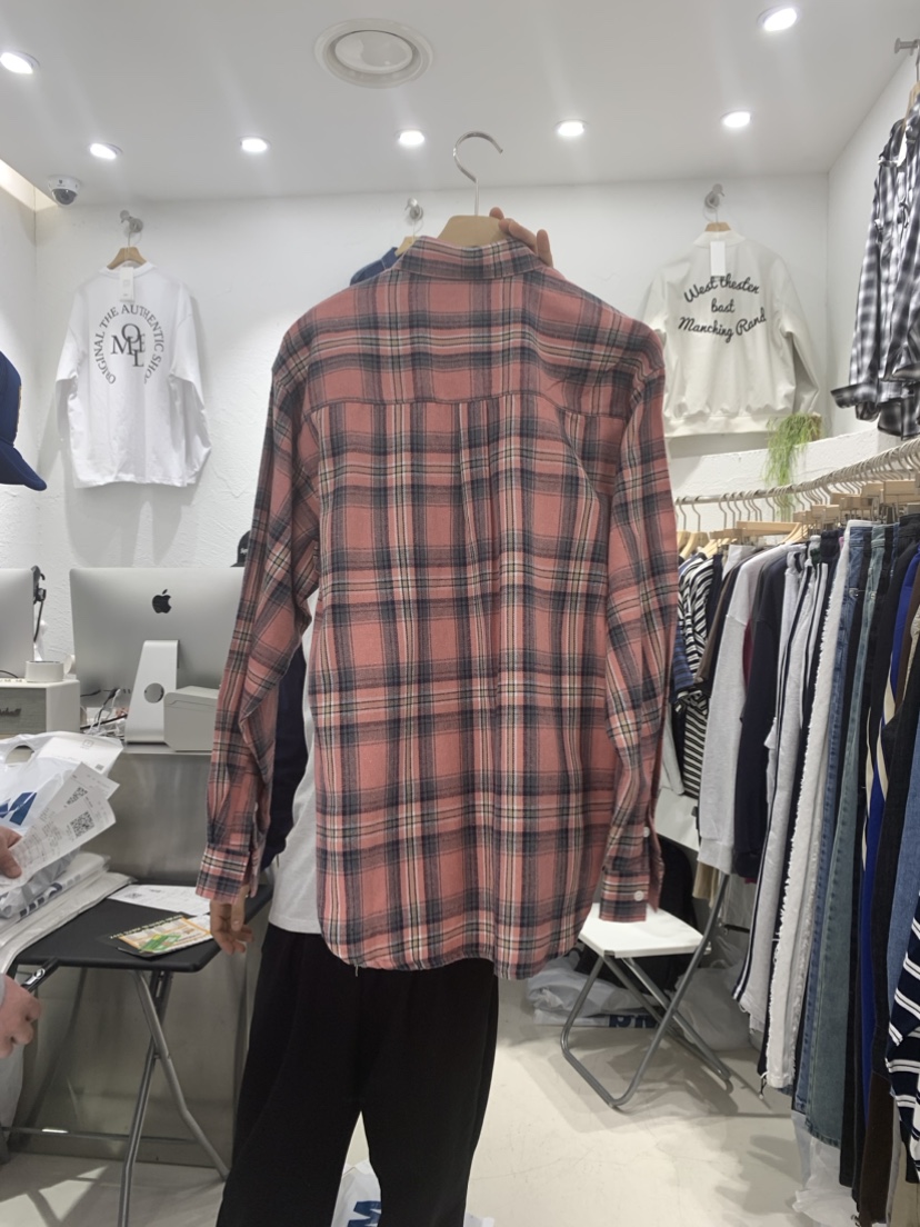 MOLE韓國直郵東大門實拍女裝新品熱賣職業時尚推薦襯衫蕾絲衫MOLE-男裝襯衫/蕾絲衫