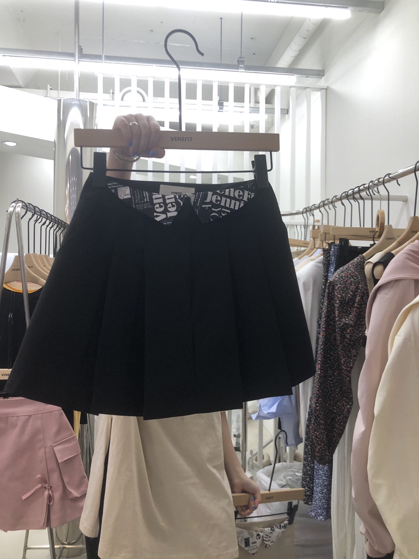 VENEFIT韓國直郵女裝新品推薦真品熱賣人氣時尚職業24春夏短裙VENEFIT/JENNIE短裙圖色2
