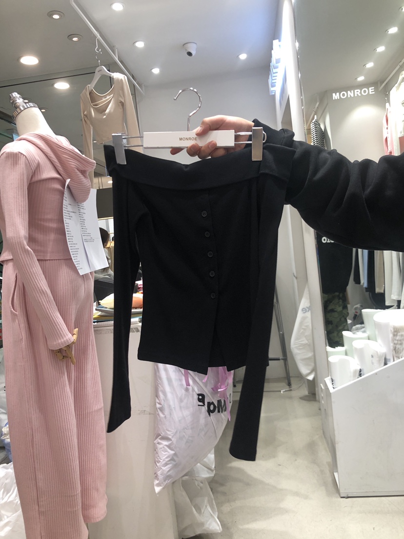 MONROE韓國直郵東大門實拍女裝新品推薦人氣24春夏長袖T恤KONI長袖T恤圖色3