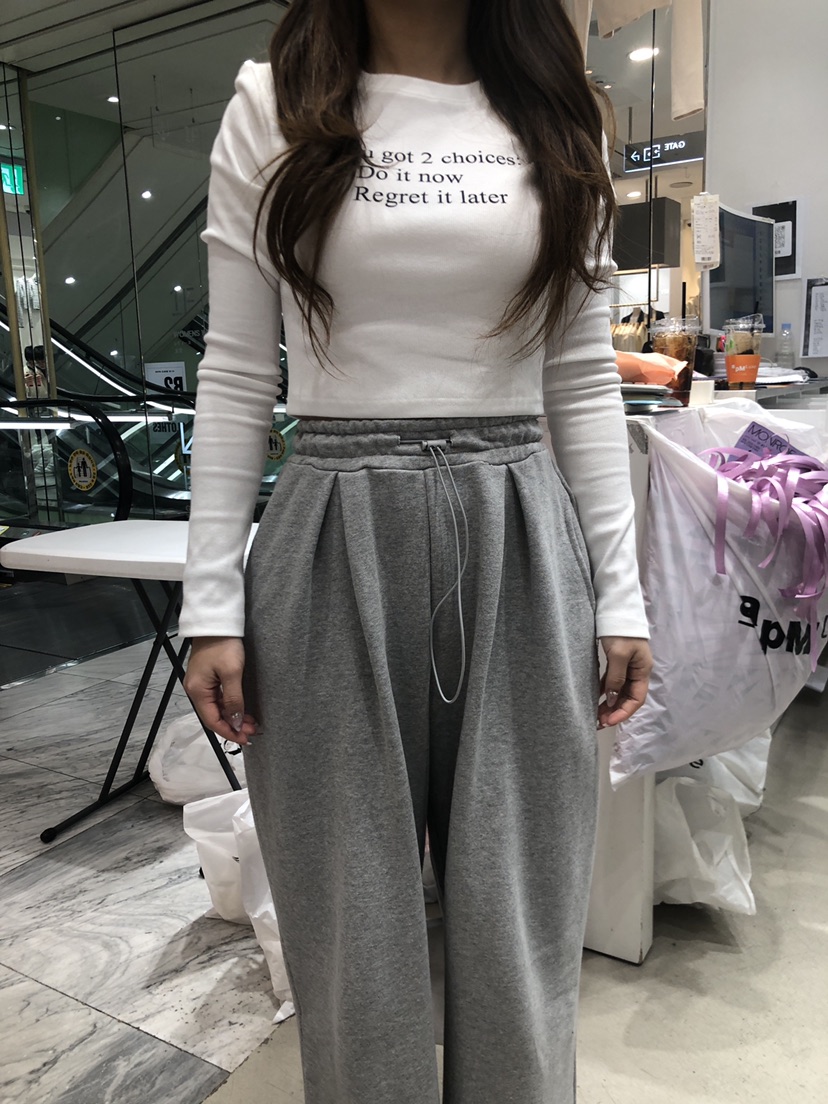 MONROE直郵韓國代購女裝新品時尚24春夏人氣休閑真品長袖T恤KONI長袖T恤圖色1