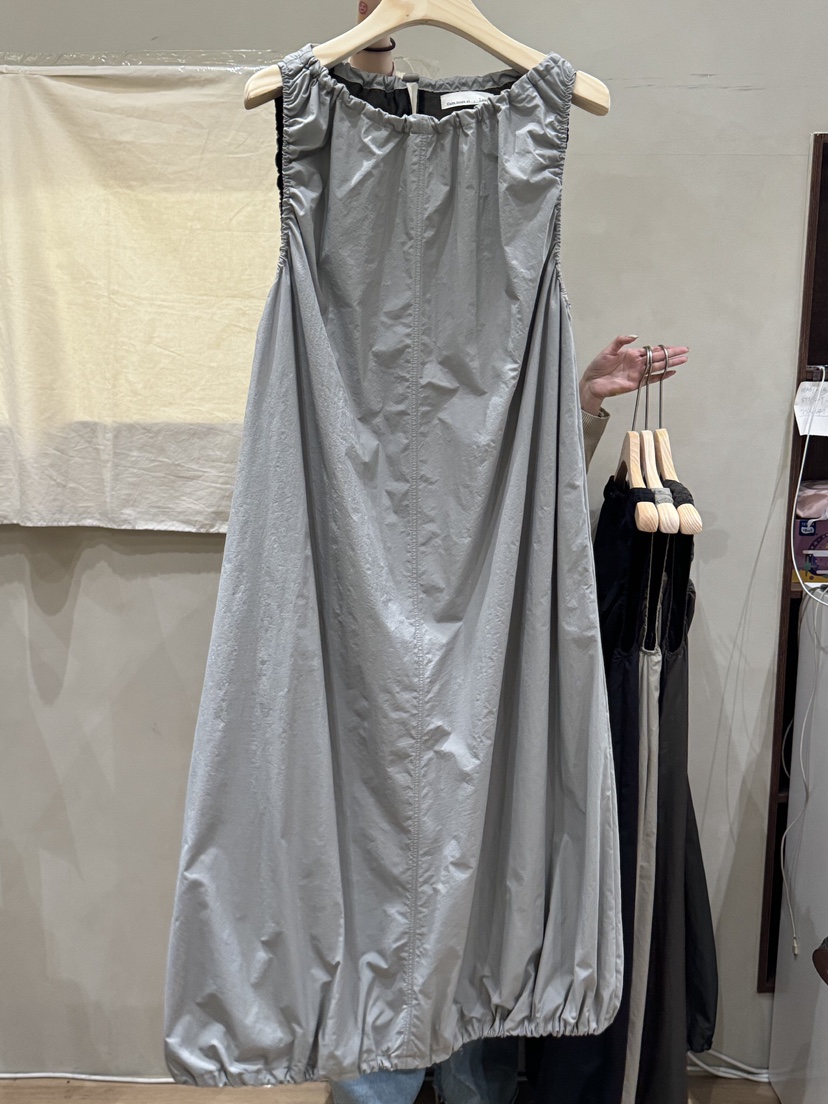 LAKE-A韓國直郵東大門實拍女士新品24春夏熱賣推薦連衣裙Lake side連衣裙圖色1