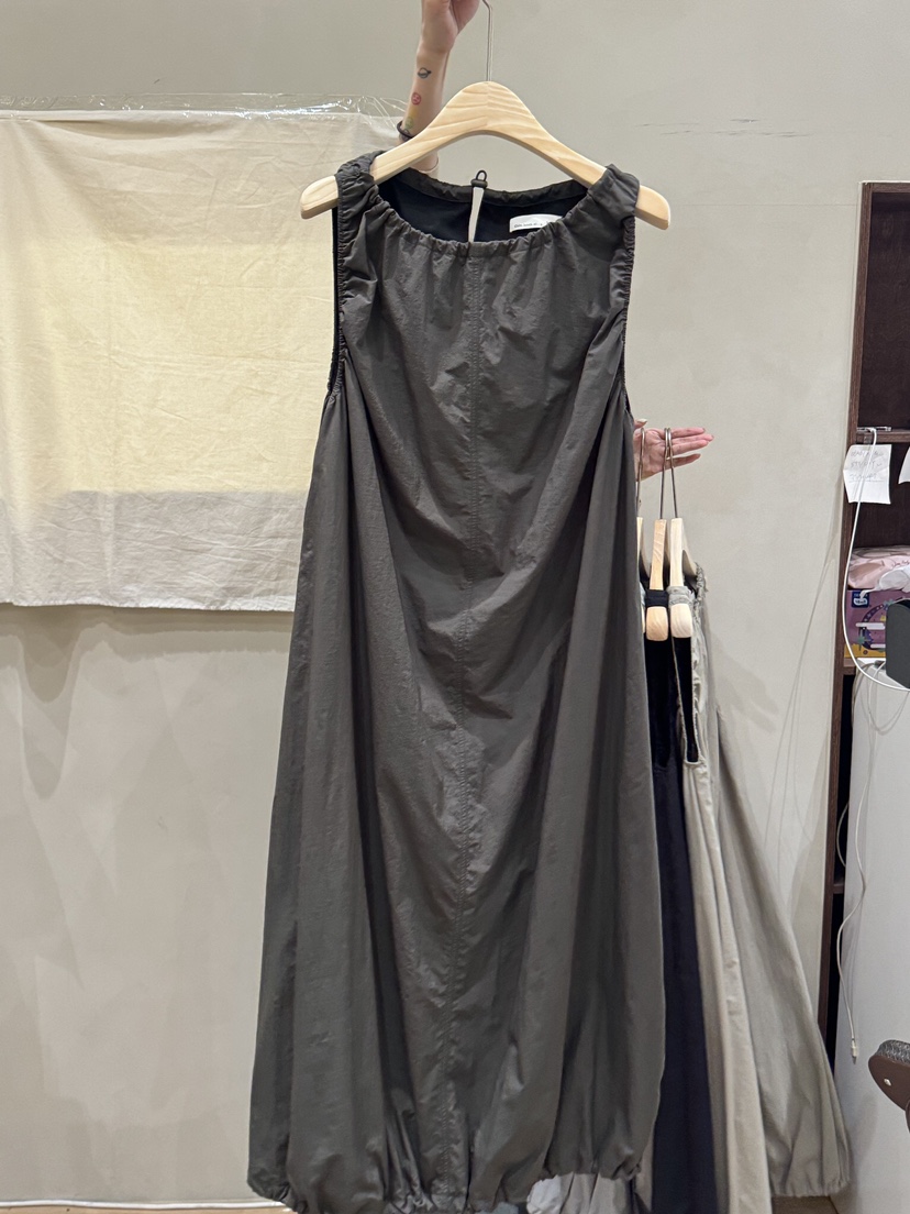 LAKE-A韓國直郵東大門實拍女士新品24春夏熱賣推薦連衣裙Lake side連衣裙圖色2