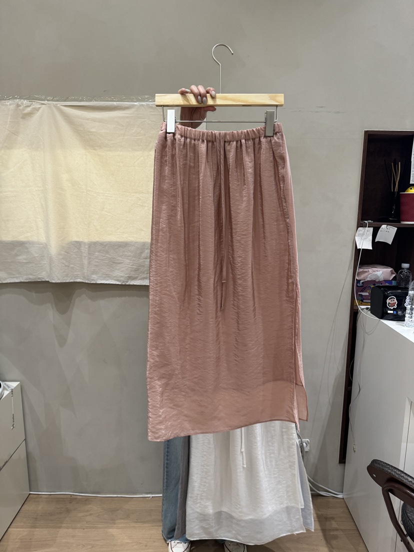 LAKE-A韓國直郵東大門代購女裝新款熱賣真品推薦24春夏長裙Lake side長裙圖色1