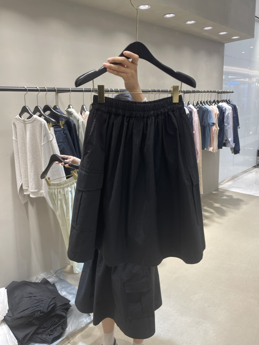 But ton/BOUTIQUE SEOUL韓國直郵東大門代購女裝新品時尚半身裙中短裙口袋But ton/BOUTIQUE SEOUL半身裙/中短裙圖色2