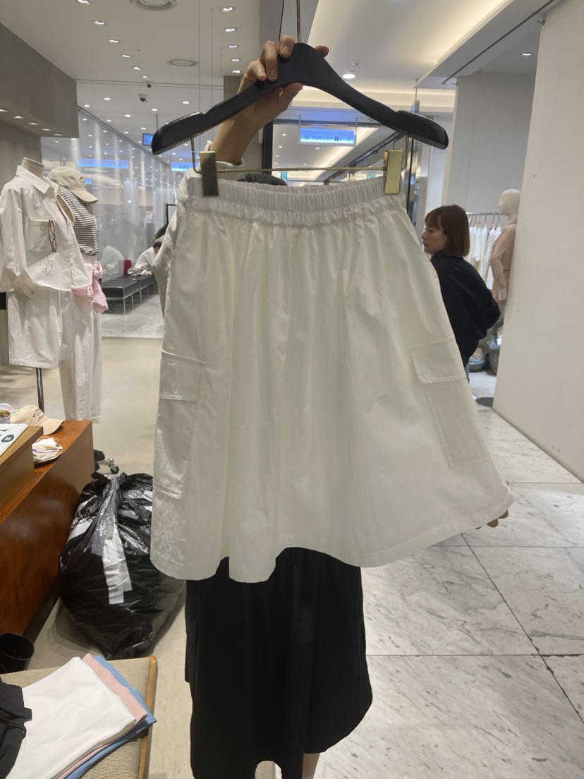 But ton/BOUTIQUE SEOUL韓國直郵東大門代購女裝新品時尚半身裙中短裙口袋But ton/BOUTIQUE SEOUL半身裙/中短裙圖色3