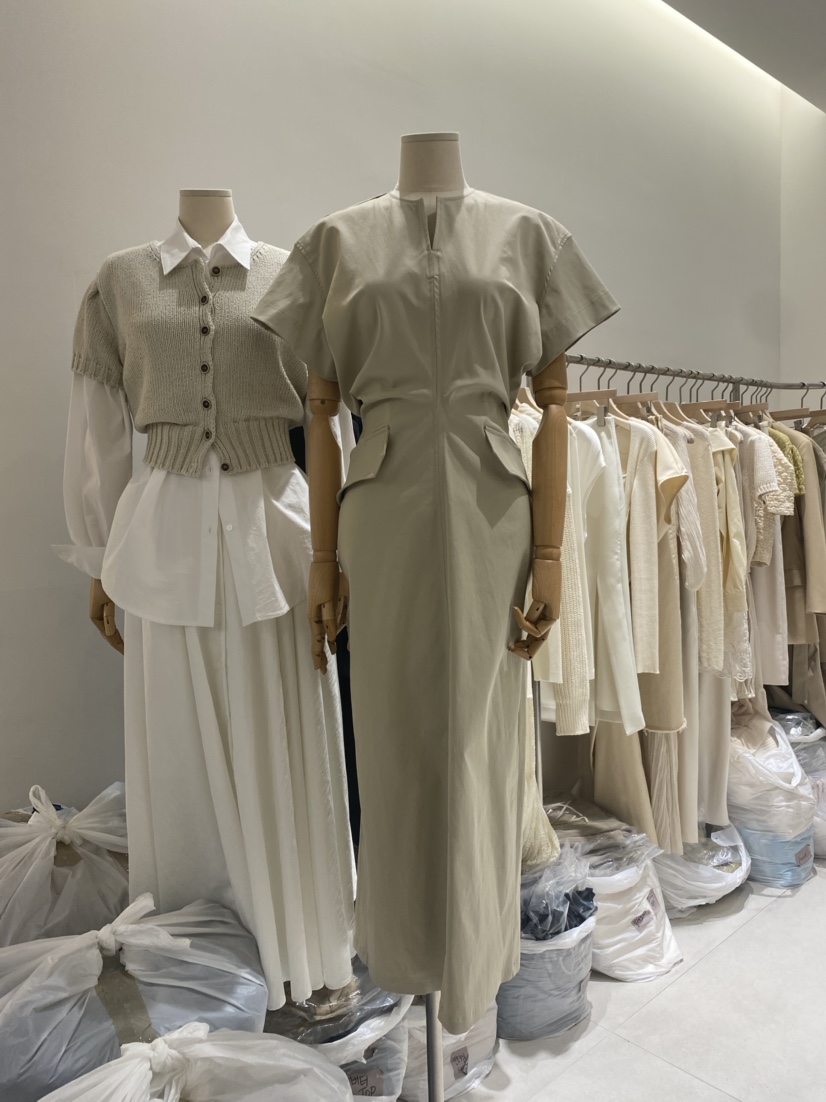GLOW AND NYMPH韓國直郵女裝新品時尚職業人氣真品連衣裙GLOW AND NYMPH連衣裙圖色1