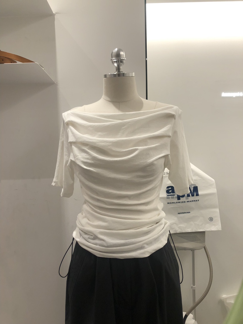 GRETA.Y韓國直郵東大門實拍女裝新品熱賣職業推薦休閑時尚T恤GRETA.YT恤