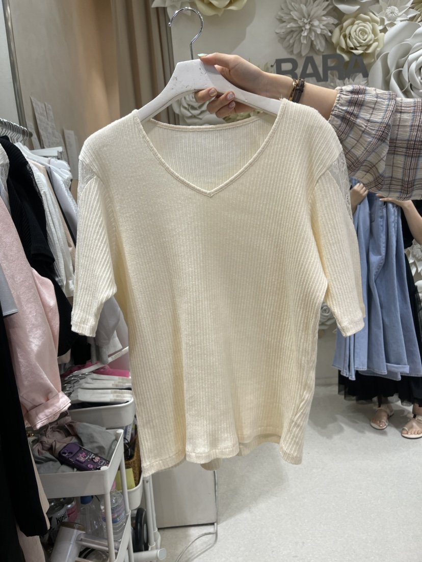 RARA韓國直郵東大門實拍女裝新品真品推薦職業熱賣時尚人氣T恤MELOT恤圖色2