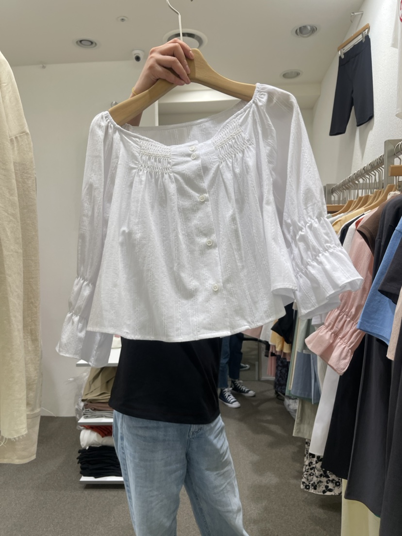 VILLABUTTON韓國直郵東大門代購女裝新款推薦真品襯衫蕾絲衫VILLABUTTON襯衫/蕾絲衫