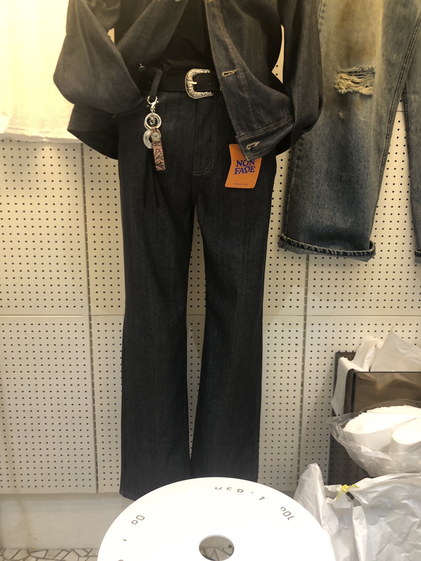 HERTZ-A韓國直郵女裝新品休閑人氣熱賣時尚職業真品牛仔褲HERTZ-男裝牛仔褲