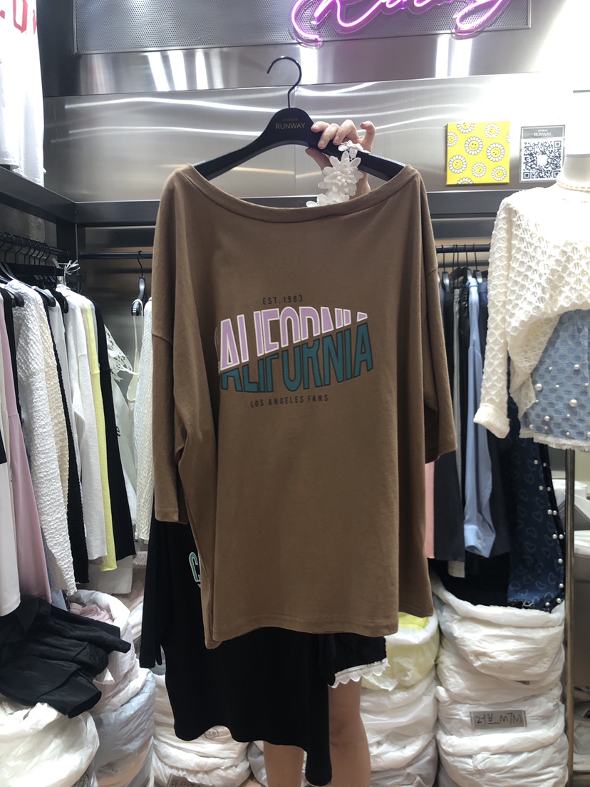 RUNWAY韓國直郵東大門代購女裝新品時尚推薦職業人氣24春夏T恤RUNWAYT恤圖色3