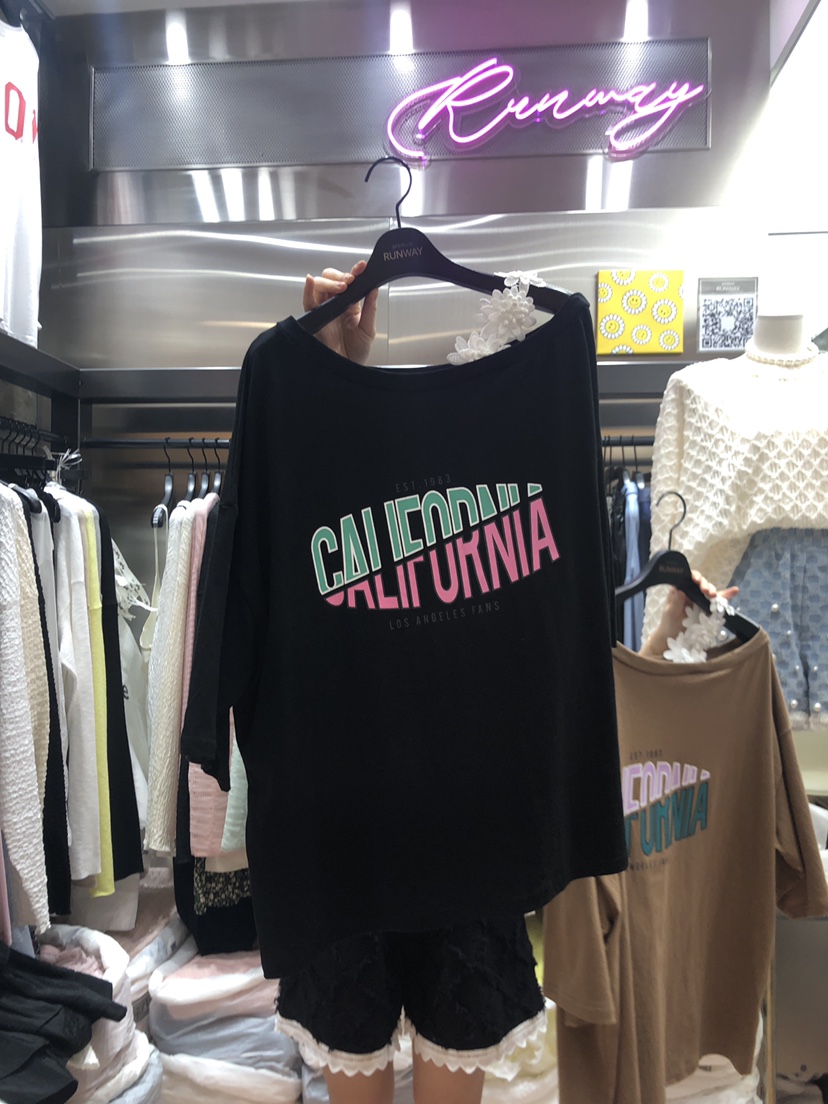 RUNWAY韓國直郵東大門代購女裝新品時尚推薦職業人氣24春夏T恤RUNWAYT恤圖色4