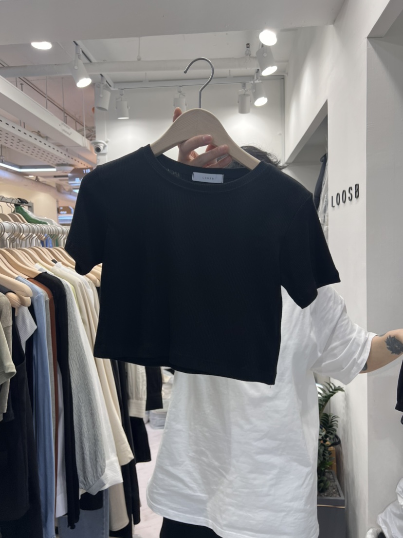 LOOSB韓國直郵女裝新品熱賣真品時尚人氣職業推薦24春夏T恤羅紋LOOSBT恤圖色2