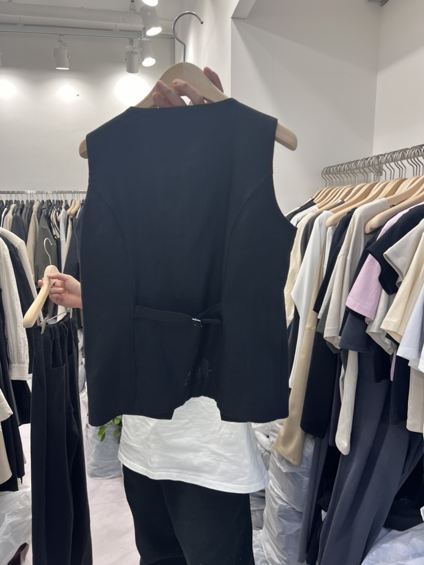 LOOSB韓國直郵東大門實拍女裝新品真品人氣時尚職業休閑馬甲LOOSB馬甲