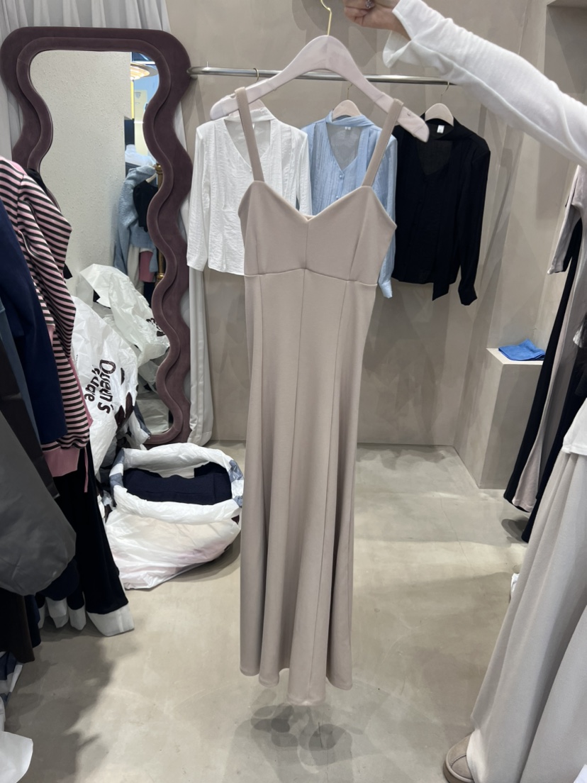 Satine/REWOO韓國直郵女裝新款時尚真品職業推薦人氣連衣裙Satine/REWOO連衣裙圖色2