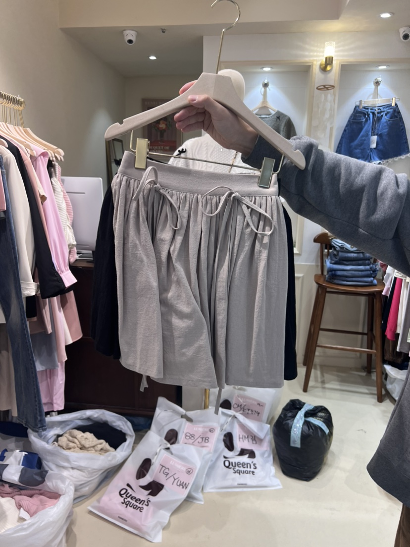 LUMIERE韓國直郵東大門實拍女裝新品熱賣時尚休閑人氣推薦短裙LUMIERE短裙圖色3
