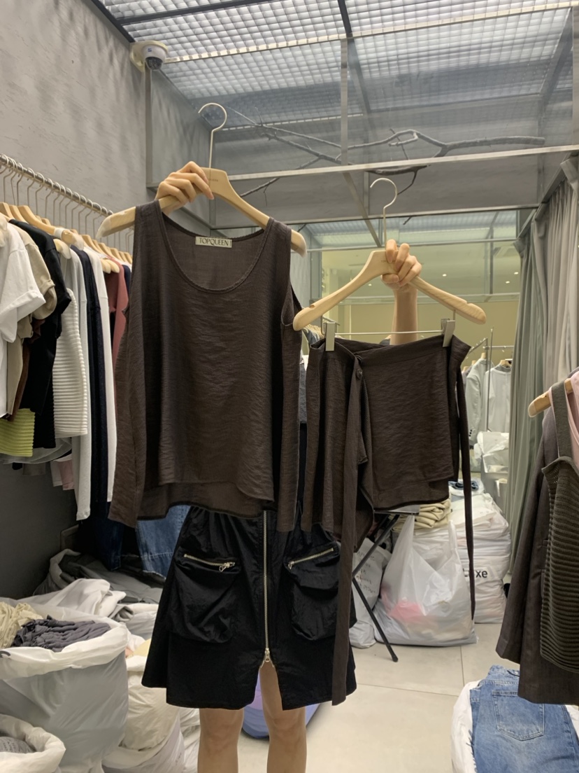 TOPQUEEN韓國直郵東大門代購女裝新款休閑真品推薦24春夏套裝UOOV套裝圖色2