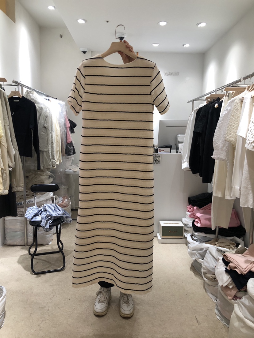 PLAYLIST韓國直郵東大門實拍女裝新款人氣休閑熱賣時尚連衣裙confetti連衣裙