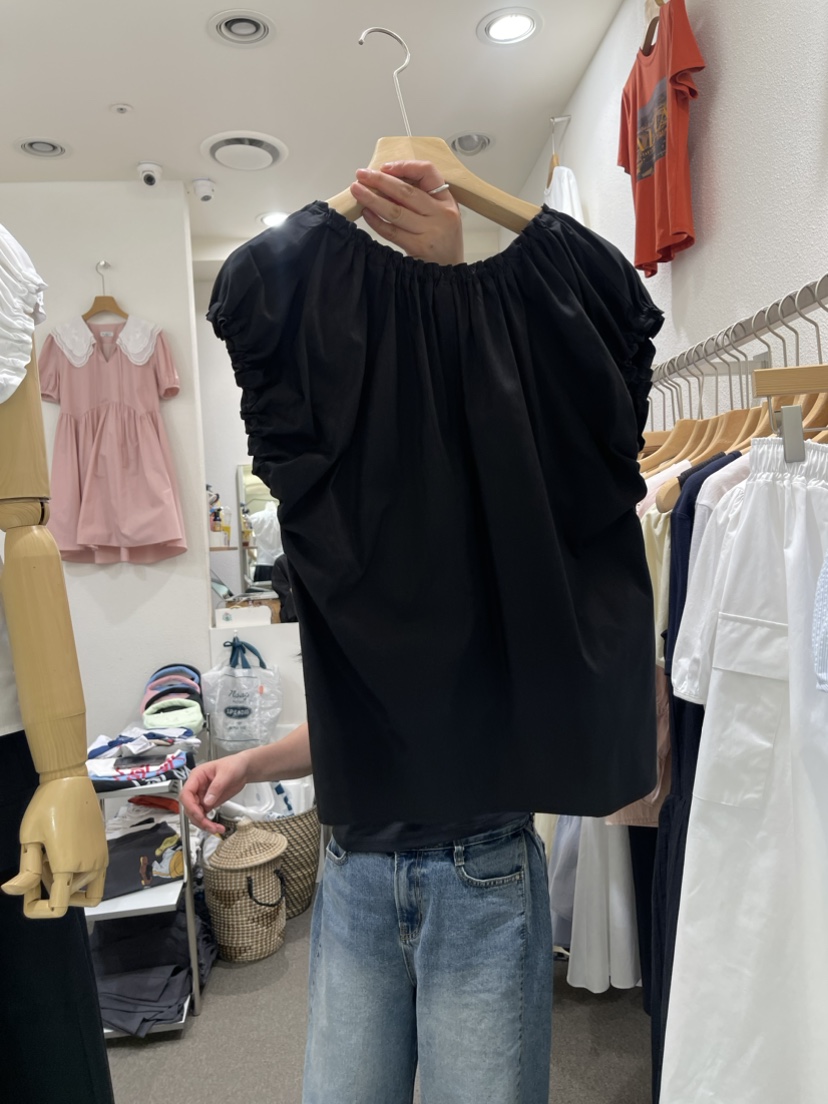 VILLABUTTON韓國直郵女裝新品職業熱賣真品時尚襯衫蕾絲衫褶皺VILLABUTTON襯衫/蕾絲衫