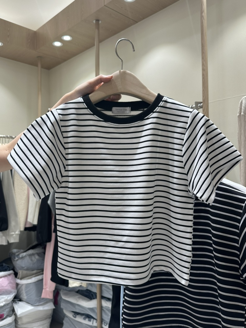 VINTAGE VIBE韓國直郵東大門實拍女裝新品真品推薦熱賣T恤VINTAGE VIBET恤圖色2