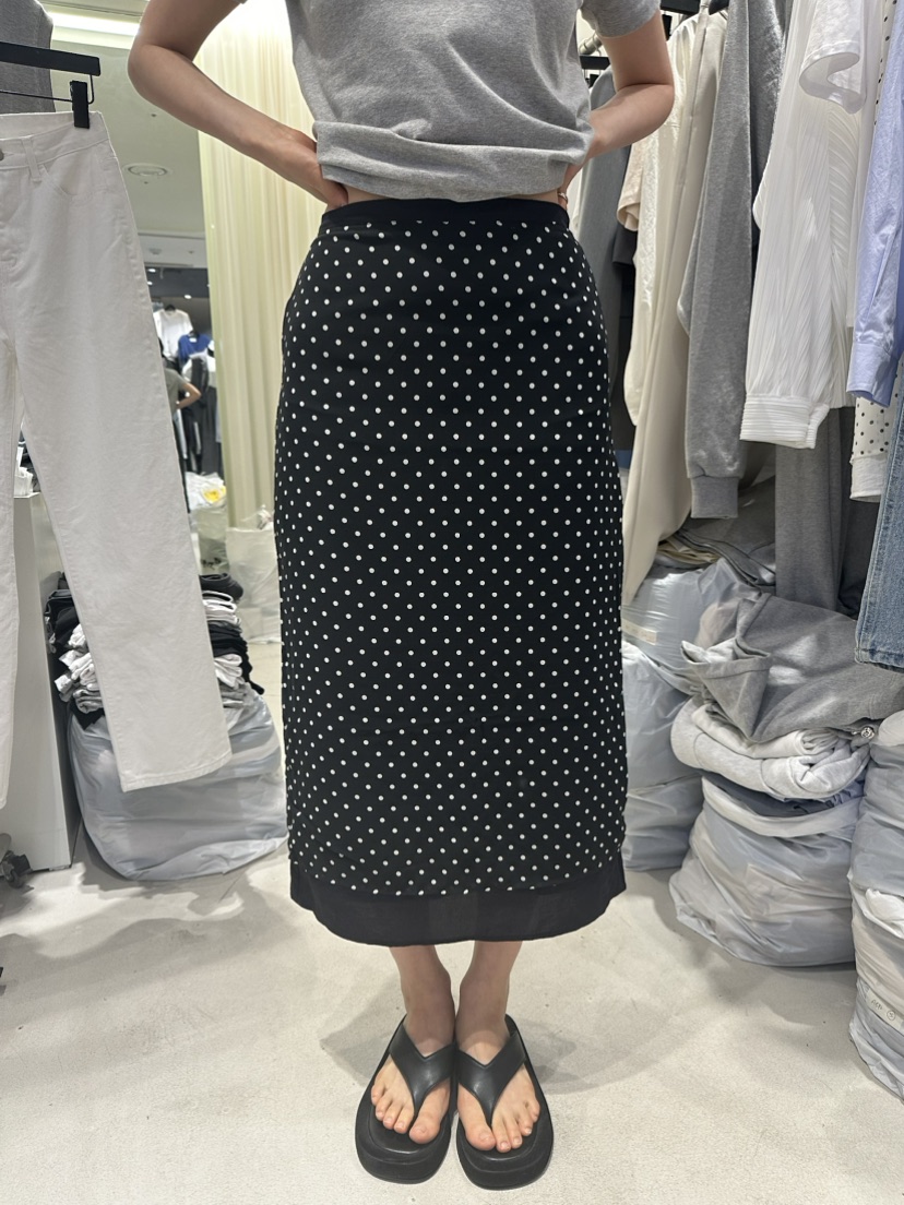 LIL韓國直郵東大門實拍女裝新品24春夏真品熱賣時尚推薦長裙LIL長裙圖色2