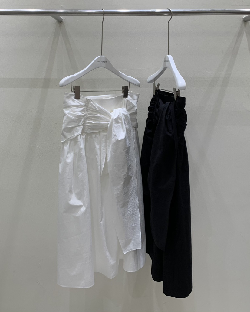 LOVE MOMENT韓國直郵女裝新品推薦熱賣真品時尚24春夏連衣裙LOVE MOMENT連衣裙