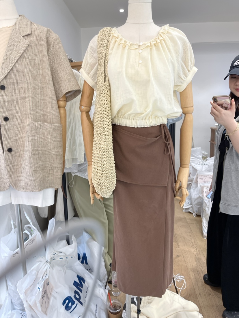 VENIR韓國直郵東大門代購女裝新品人氣推薦熱賣時尚襯衫蕾絲衫VENIR-a襯衫/蕾絲衫