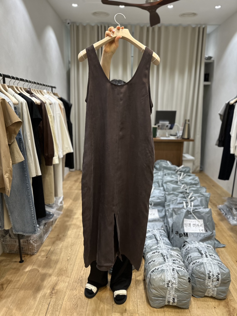 ARVE韓國直郵東大門實拍女裝新品休閑熱賣真品推薦時尚連衣裙ARVE連衣裙