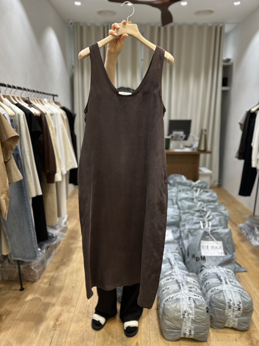 ARVE韓國直郵東大門實拍女裝新品休閑熱賣真品推薦時尚連衣裙ARVE連衣裙