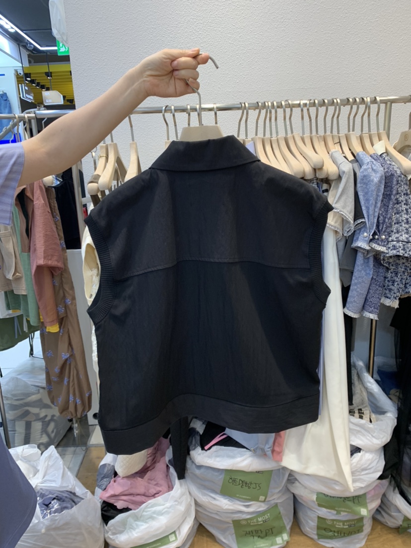 THE MOST韓國直郵東大門實拍女裝新品職業休閑推薦人氣馬甲THE MOST馬甲