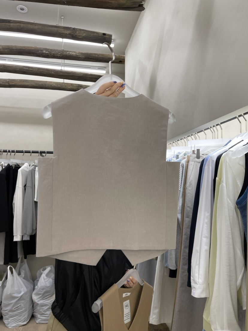 Waller韓國直郵東大門代購女裝新品真品時尚人氣熱賣推薦馬甲NOTHING馬甲